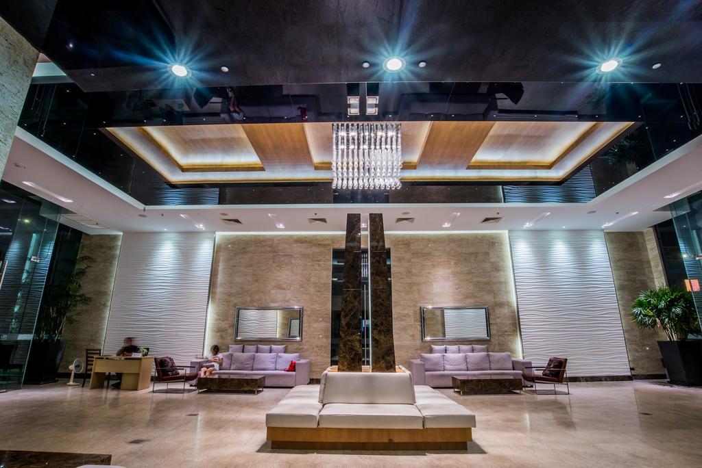 The Cliff Residence Condo Pattaya Luaran gambar